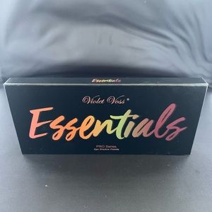 Violet Voss Makeup - NWT Violet Voss Essentials Eyeshadow Pallet Violet Voss Makeup - NWT Violet Voss Essentials Eyeshadow Pallet